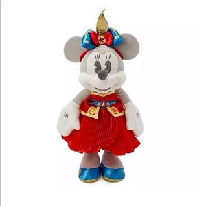 Minnie Mouse The Main Attraction Dumbo Plush